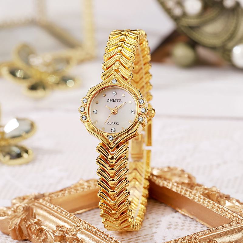Cross border new products for foreign trade, women's watches, women's fashion, women's watch temperament, Beimu fish tail bracelet watch, light luxury, high-end feel
