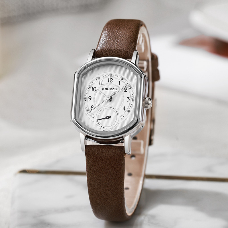 Cross border New Fashion Women's Watch Oval Belt Women's Watch Student Retro Guangzhou Watch Foreign Trade Explosive