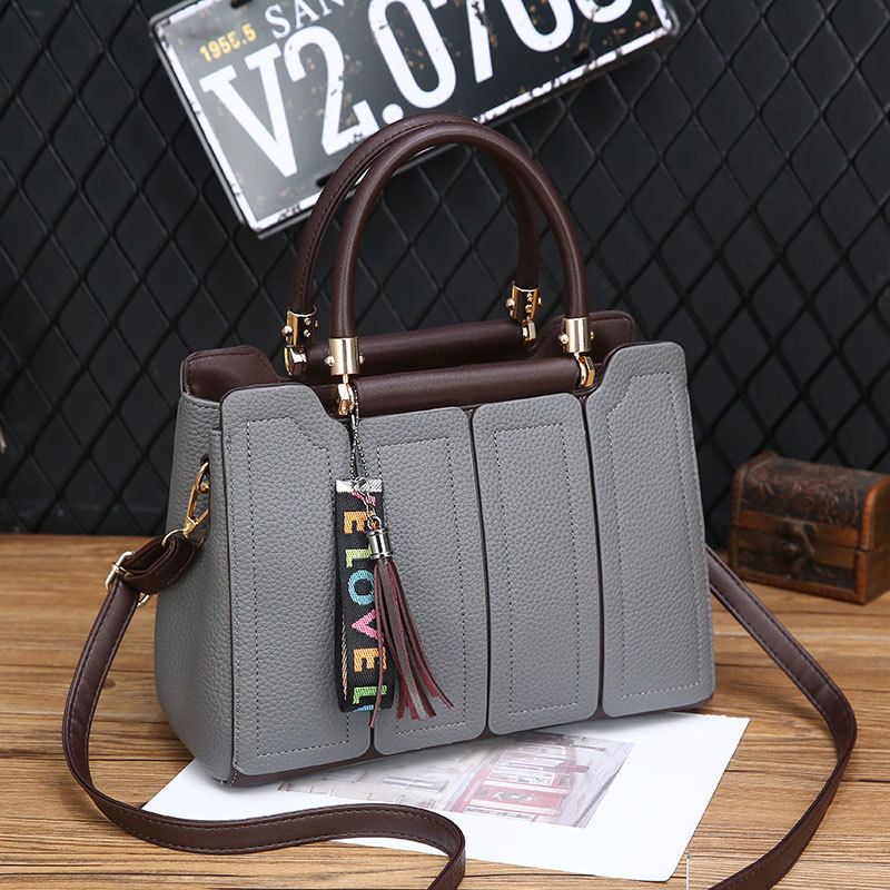 Manufacturer's Women's Bag 2025 European and American Women's Single Shoulder Handbag Summer New Fashion Single Shoulder Big Bag Delivery