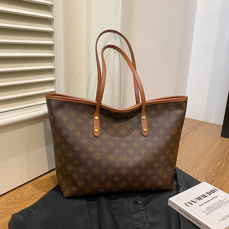Cross border Commuting Big Bag 2025 New Old Flower Large Capacity Single Shoulder Women's Bag Premium Handheld Trendy Tote Bag