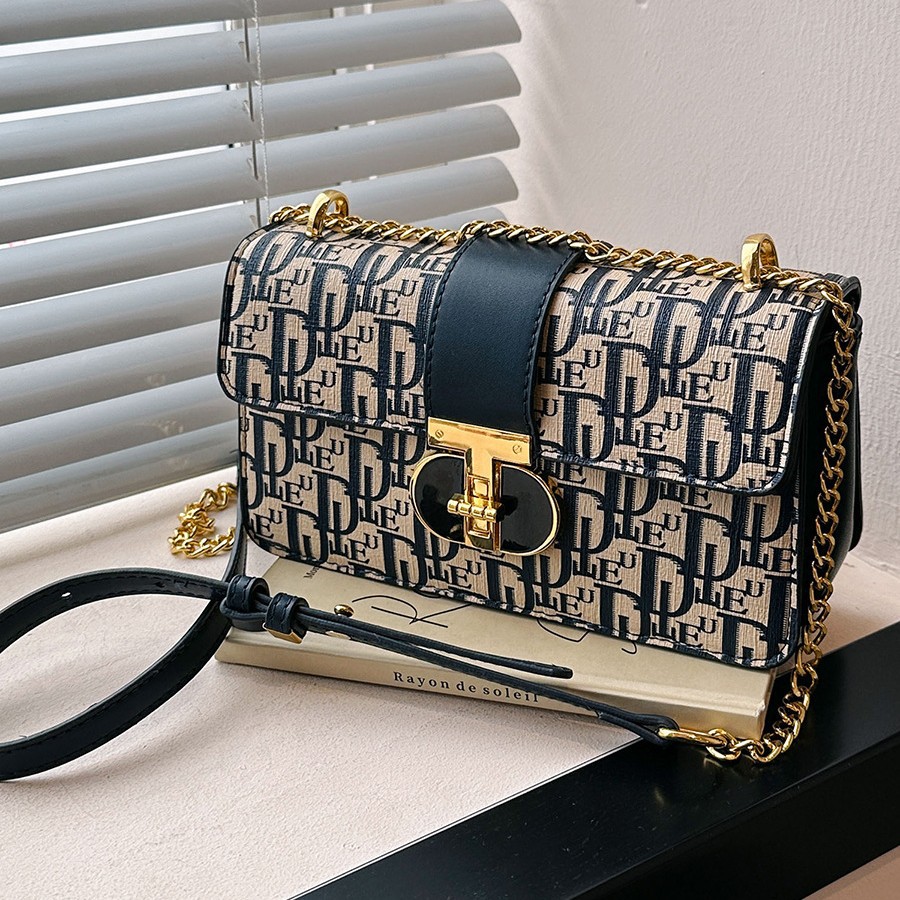 Advanced texture women's bag 2025 new French printed chain diagonal cross bag versatile shoulder bag retro small square bag