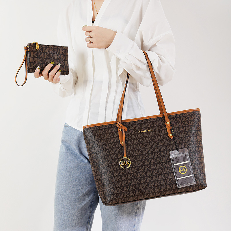 High end women's handbag 2025 summer versatile classic atmospheric shoulder bag casual large capacity tote bag handbag