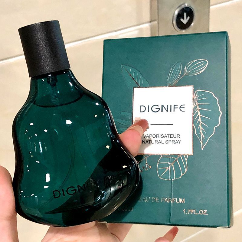 Men's Way to Hell perfume is fresh and lasting, leaving a small number of woody eau de toilette as a substitute for cologne