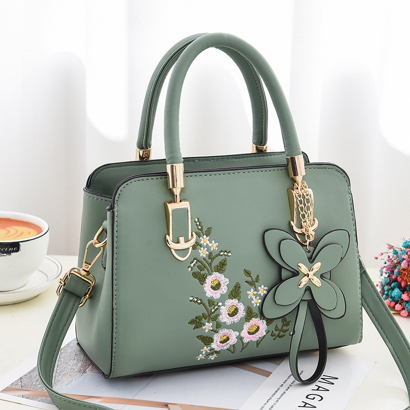 Bag Women 2025 New Fashion Shoulder Bag Large Capacity Soft Leather Handbag Embroidered Soft Leather Crossbody Bag