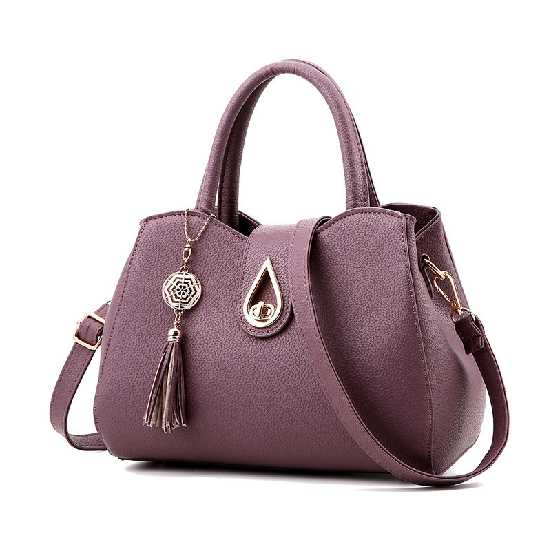 Simplified women's bag 2025 new fashionable middle-aged women's bag, mother's bag, large capacity tassel handbag, single shoulder crossbody bag