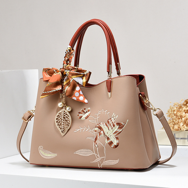 Bag Women 2025 New Fashionable Handbag Large Capacity Embroidered Women's Bag Middle aged Mom Bag Shoulder Bag Hair Collection
