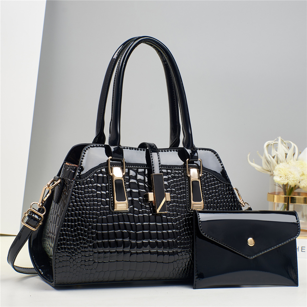 New shiny leather mother bag with crocodile pattern fashion handbag, simple cross-border versatile shoulder bag, large capacity crossbody bag