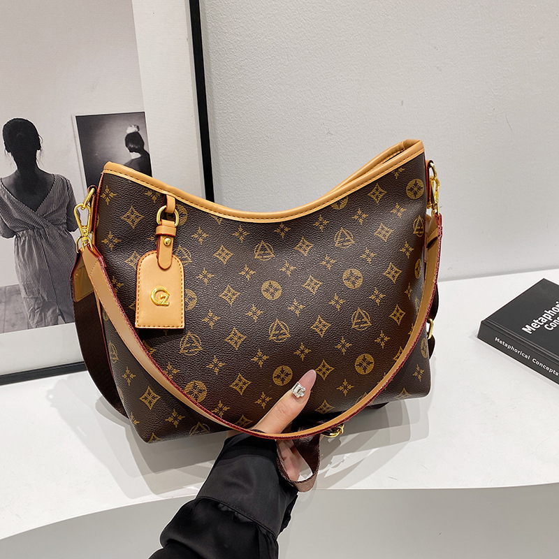 High end and large capacity bag for women, practical retro armpit classic tote bag, wide shoulder strap single shoulder bag, diagonal cross women's bag
