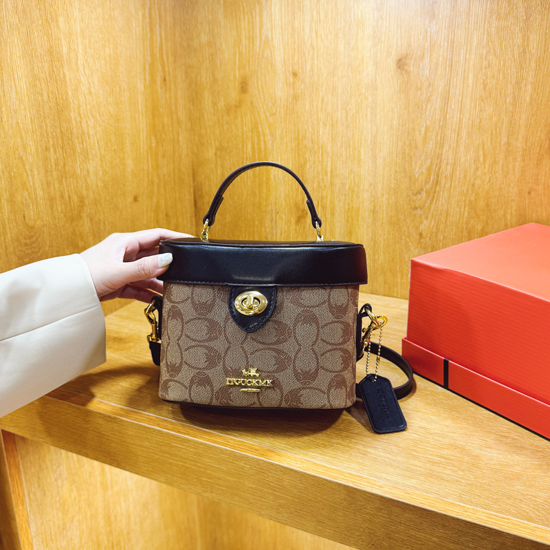 Koujia's new KAV horse logo box bag, makeup bag, small square bag, classic vintage handbag, shoulder bag, crossbody bag for women