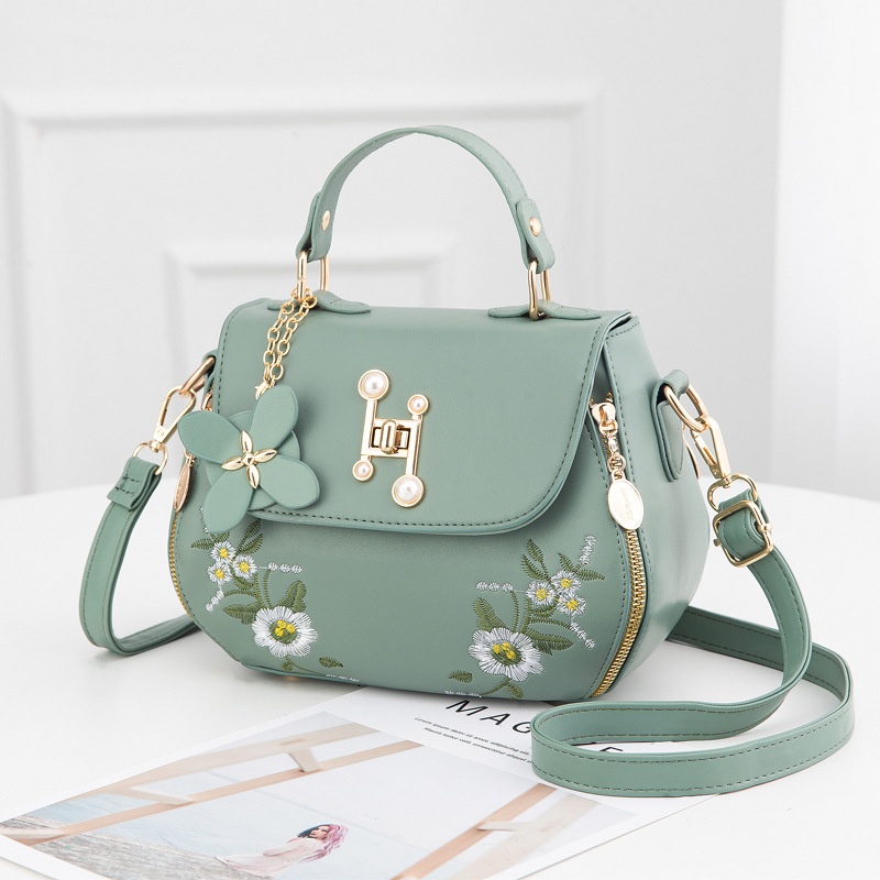 Manufacturer wholesale women's bags 2025 autumn new fashionable bucket bag embroidered bag covered single shoulder crossbody bag dropshipping