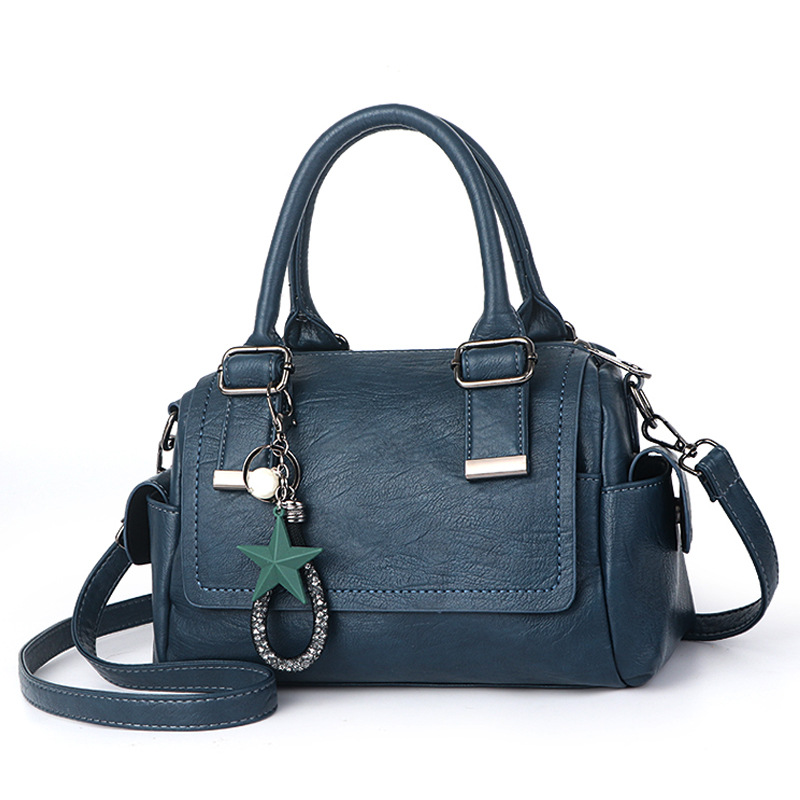 Women's handbag 2025 autumn new fashion soft leather handbag large capacity middle-aged women's bag single shoulder crossbody bag trend
