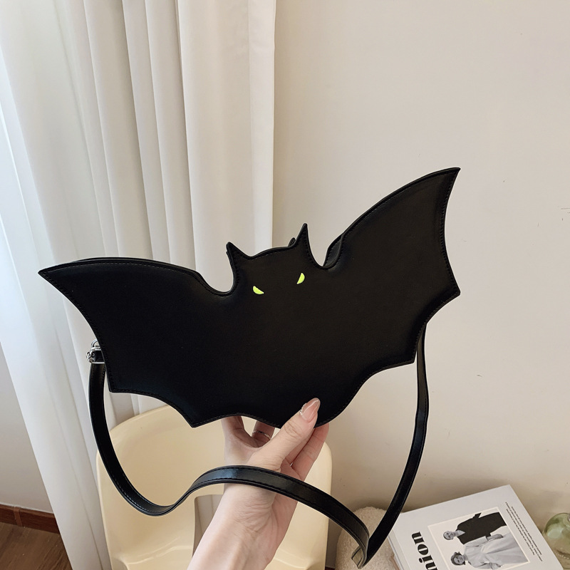 Halloween Bat Small Bag 2025 New European and American Fashion Fun Personality Versatile Single Shoulder Crossarm Underarm Bag PU