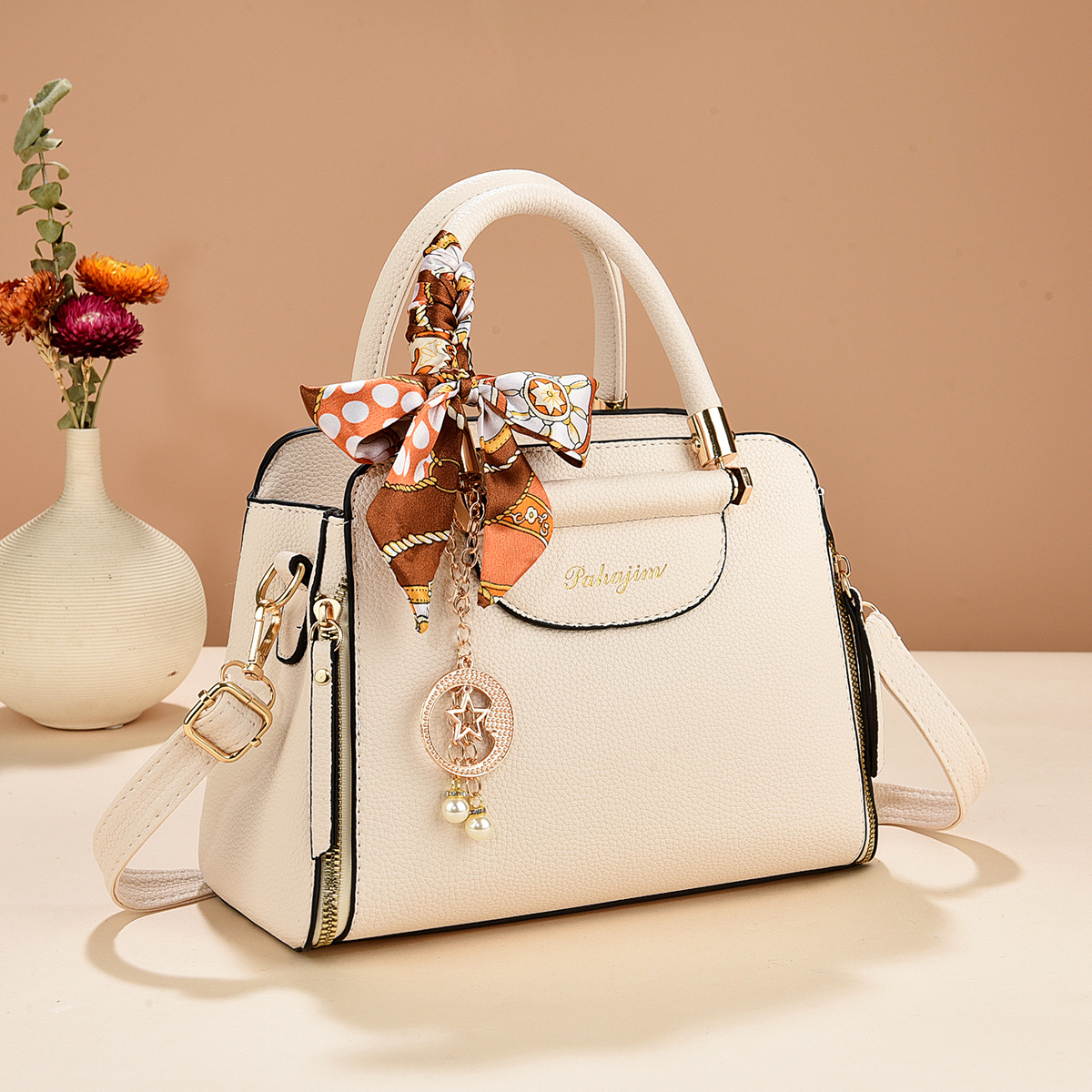 【 Mother's Day Gift 】 Bag for Women 2025 New Style Simple Commuting Large Capacity Middle aged Women Handbag Gift