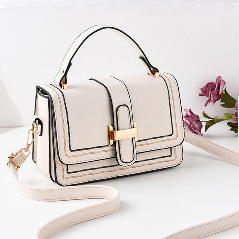 Internet celebrity small bag for women 2025 new fashionable and stylish crossbody bag Korean version single shoulder feeling small square bag hair replacement