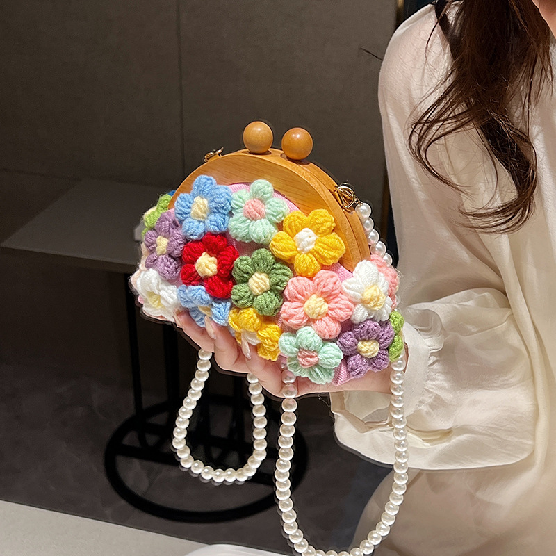 Fairy Bag Summer New Edition 2025 Forest Style Artistic Flower Elegance Small Fragrant Style Pearl Single Shoulder Canvas Shell Bag