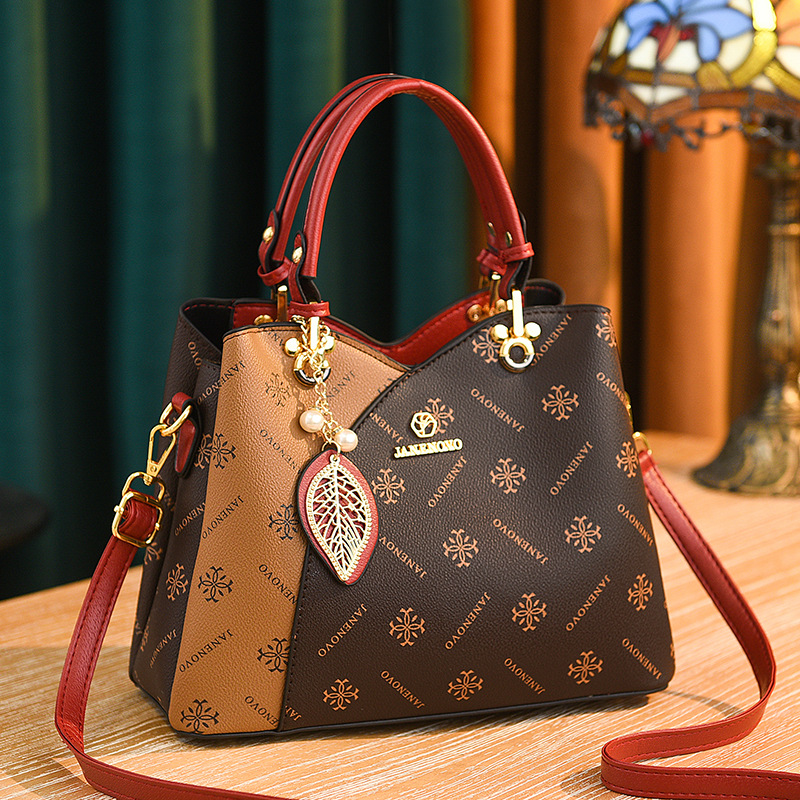 2025 New Popular Fashionable Large Capacity Middle aged Women's Bag, Mom's Handheld Single Shoulder Crossbody Bag