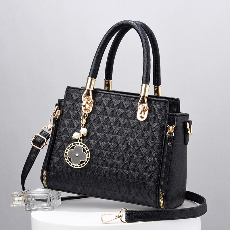 Women's bag 2025 new stylish women's bag, stylish and atmospheric texture, simple and versatile single shoulder crossbody handbag