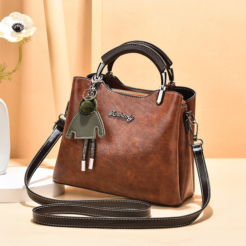 [Foreign Trade Women's Bag] Simple Retro Handbag 2025 Summer New Large Capacity Single Shoulder Crossbody Bag Delivery