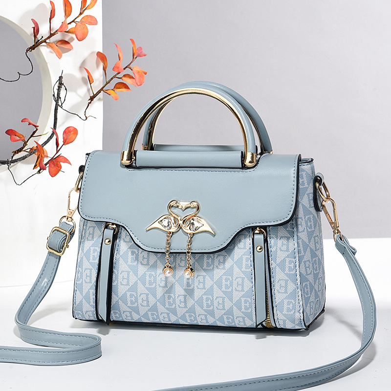 Internet celebrity small bag for women 2025 new fashionable western-style crossbody bag Korean version single shoulder small square bag