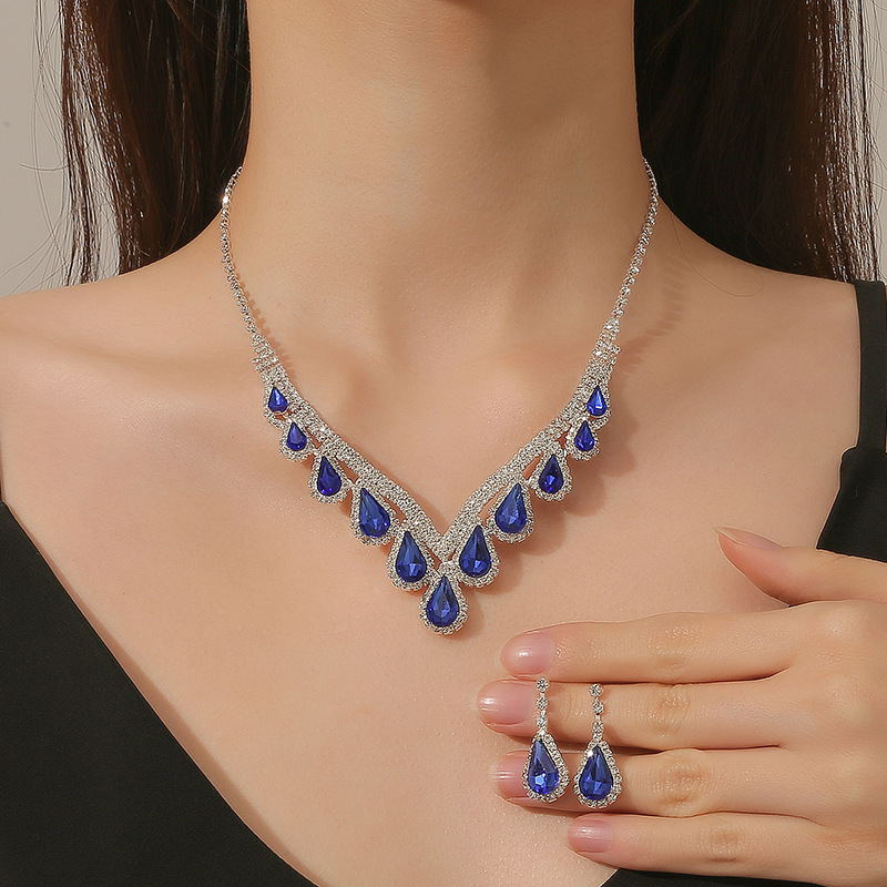 Bridal necklace set, high-end versatile sapphire crystal collarbone chain earrings two-piece set