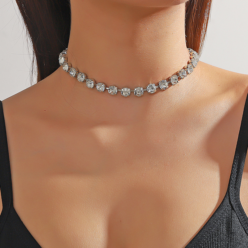 Necklace 2024 New Women's Full Diamond Collar, Women's Neck Chain, Clavicle Chain, Choker Trend
