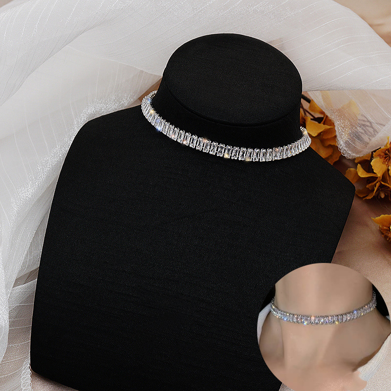 New luxury zircon personalized chain necklace, collarbone chain, fashionable, simple and exaggerated choker necklace for women