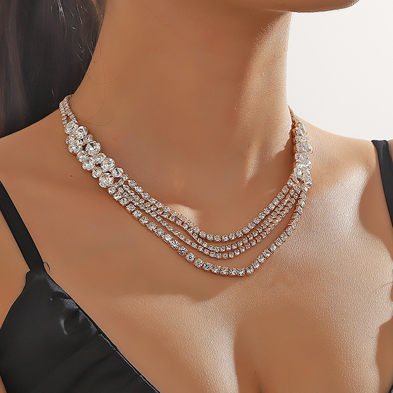 E-commerce source exaggerates accessories, multi-layer full diamond rhinestone claw chain necklace neck chain collarbone chain