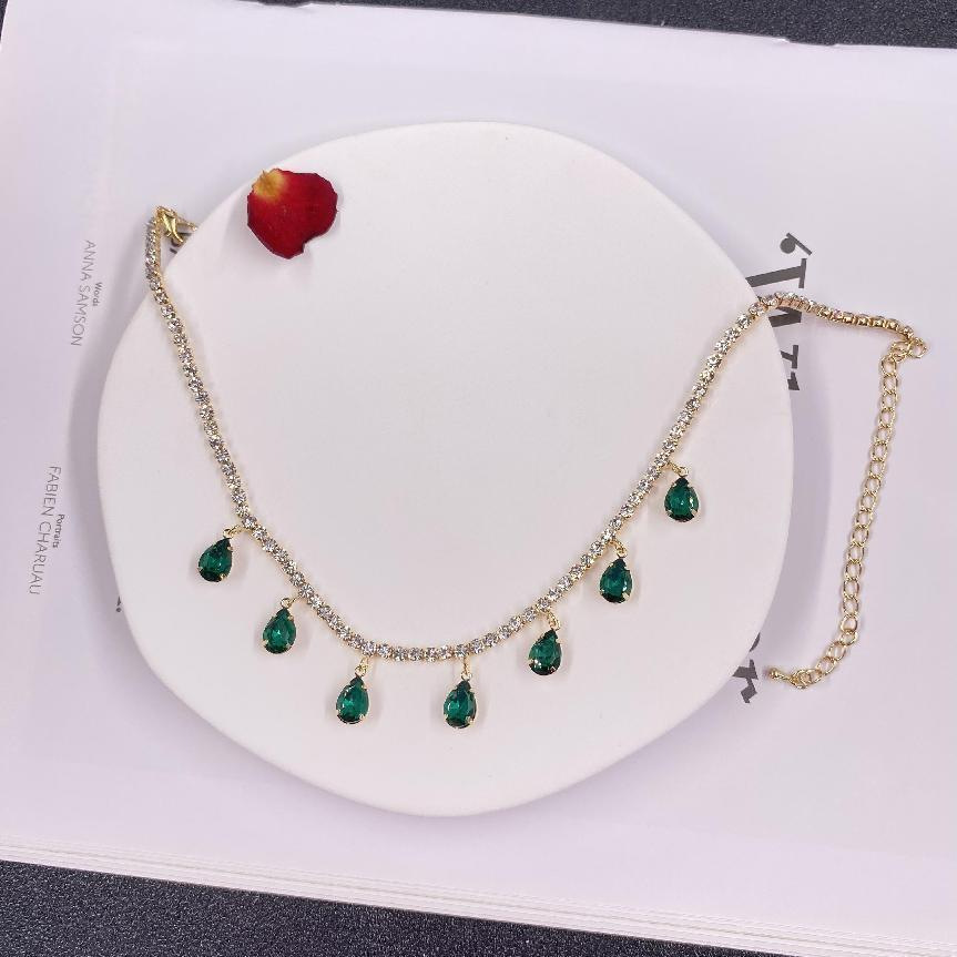 European and American cross-border light luxury retro necklace Baroque geometric water droplet diamond pendant necklace personalized collarbone necklace