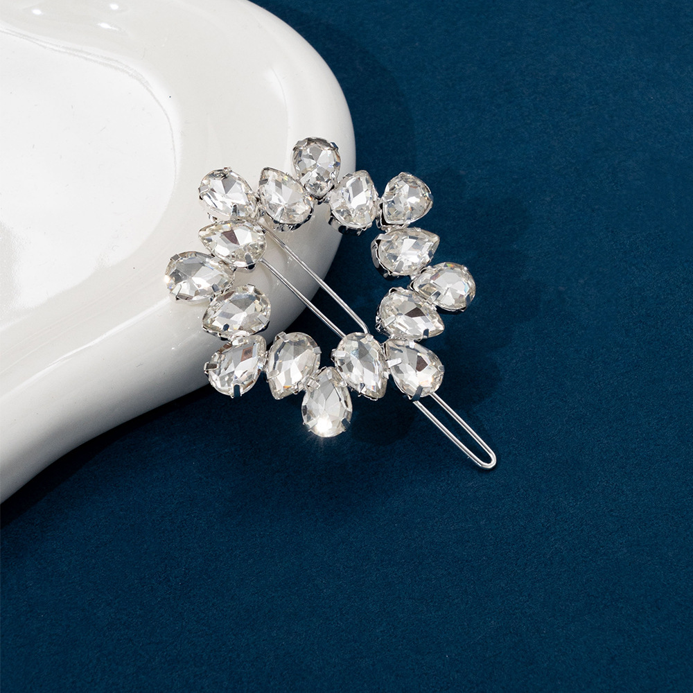 Manufacturer's source: Cross border new bride's head accessories from Europe and America, rhinestones, spring clips, hair clips, wedding accessories, hair accessories