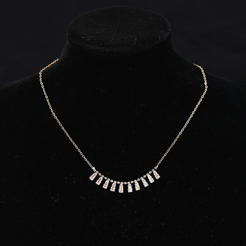 2022 Simple Foreign Trade Style Popular New Product Zircon Water Diamond Necklace Cross border Platform Hot Selling Accessories