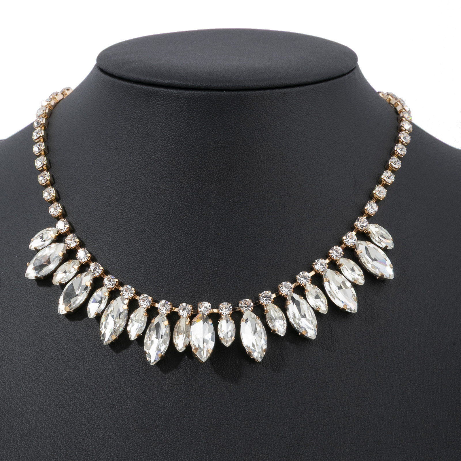 Manufacturer cross-border supply claw chain jewelry European and American fashion personality luxury rhinestone necklace new tassel inlaid diamond necklace