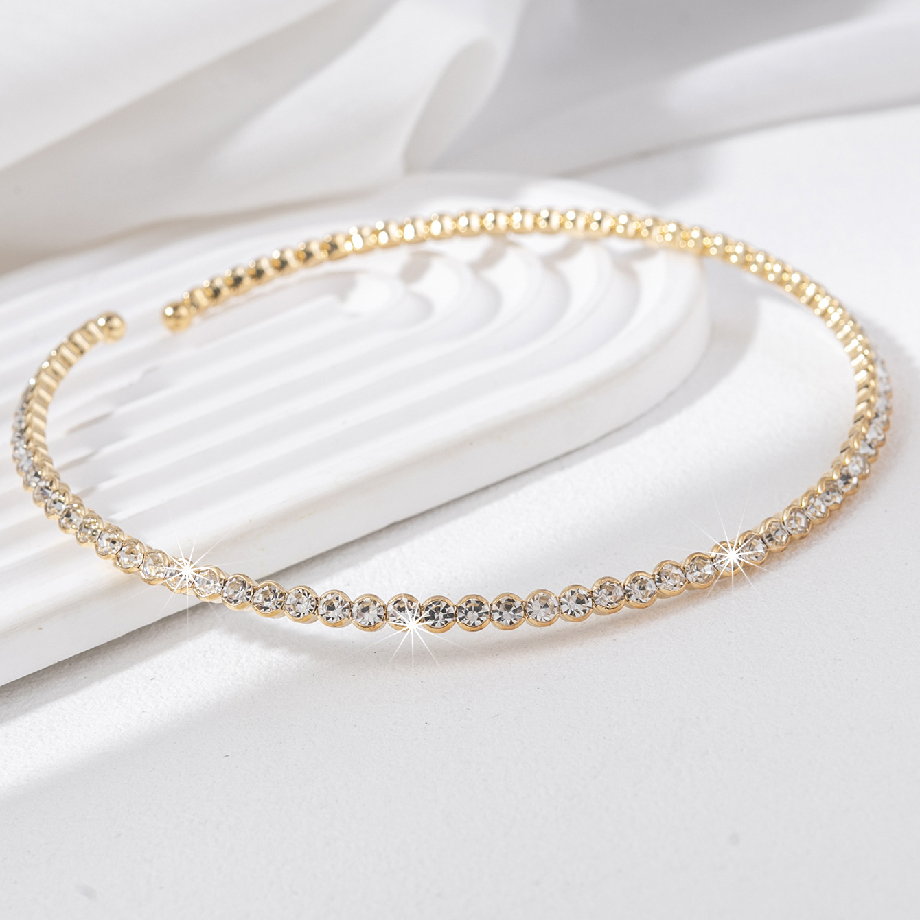 Manufacturer's direct supply of European and American cross-border gold ingot claws choker simple opening elastic single-layer collar collar collar
