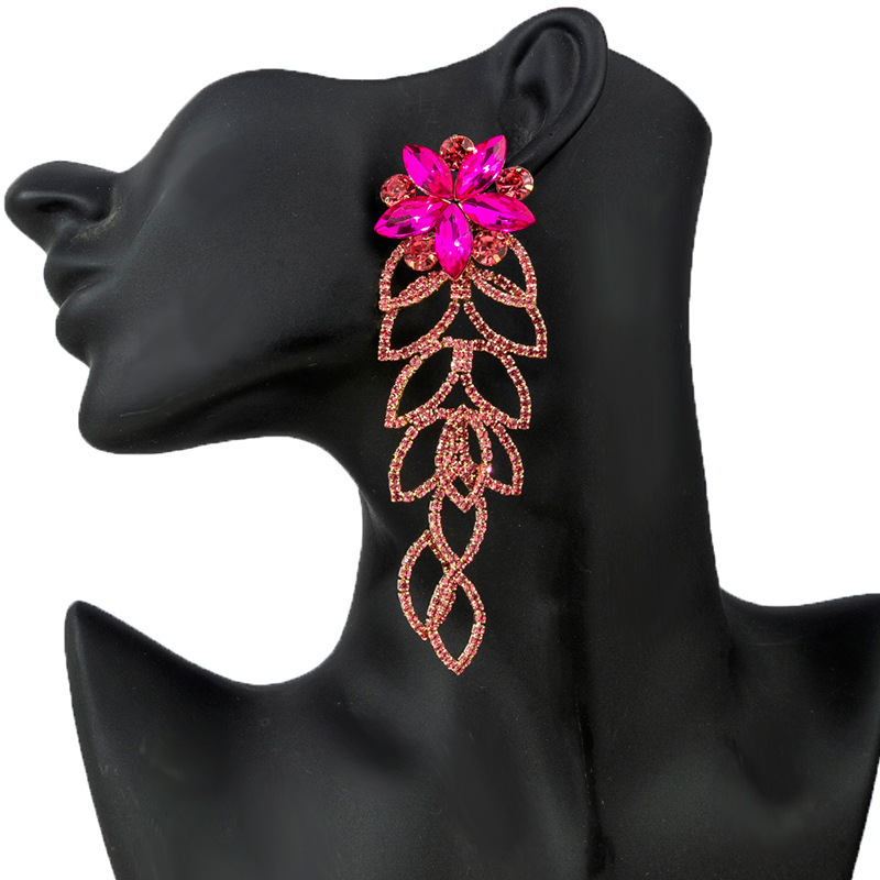 New exaggerated rose red hollow rhinestone earrings from Europe and America, cross-border fashion, personalized luxury, long flower shaped earrings