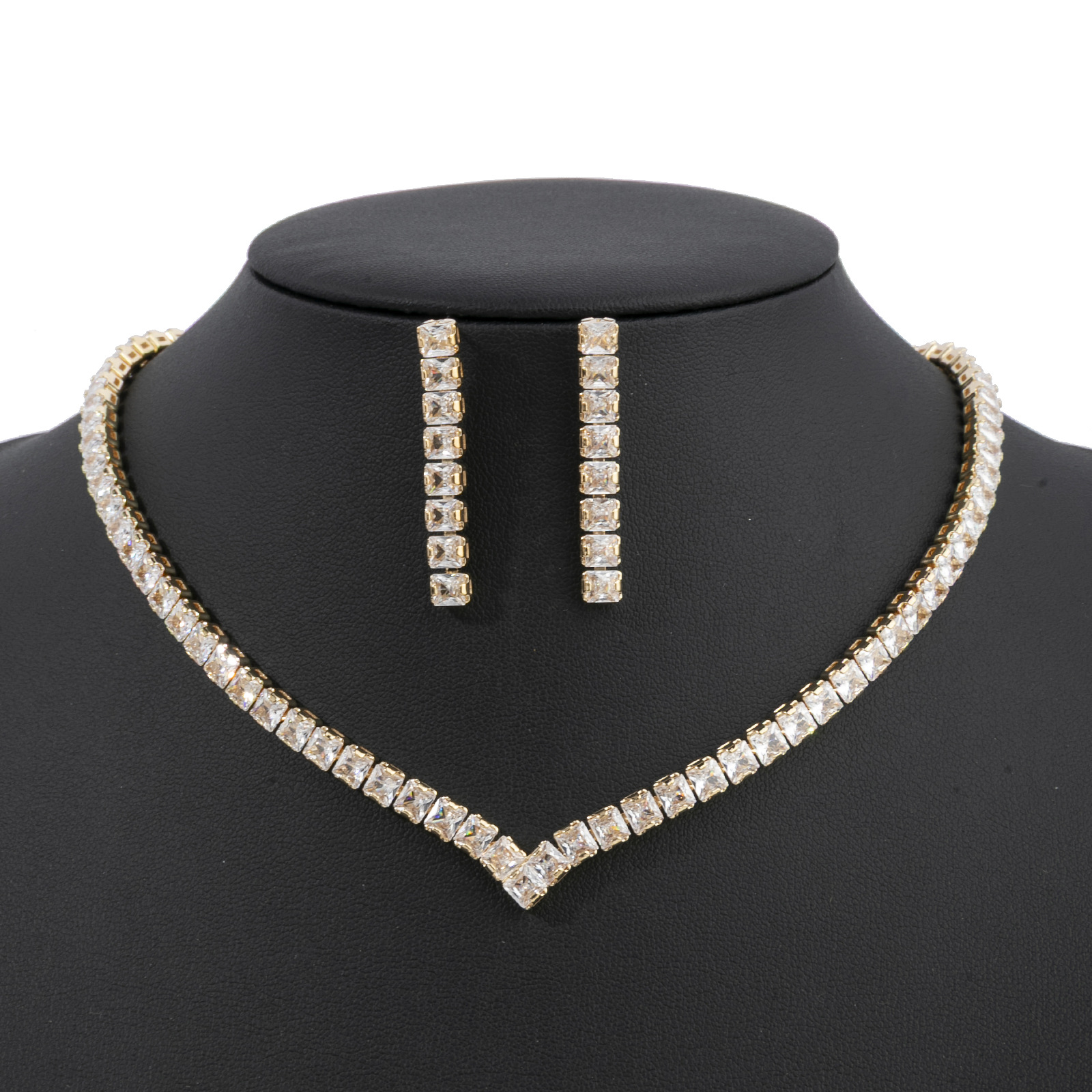 Manufacturer's source of all zirconia simple women's jewelry set cross-border European and American rectangular zirconia V-shaped necklace tassel earrings