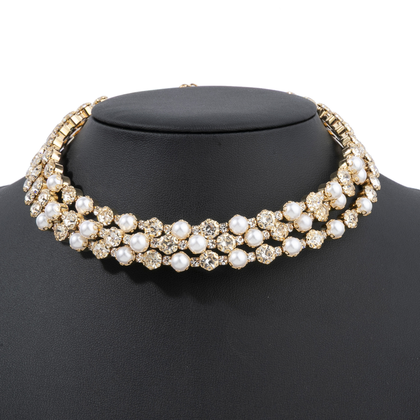 Cross border Europe and America 3 drainage drill steel wire elastic collar dinner party elegant temperament multi-layer pearl necklace choker