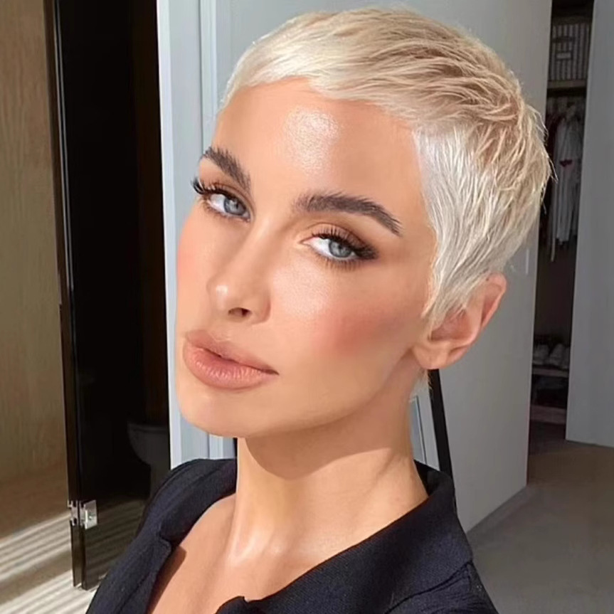 2023 New European and American Wig Women's Short Hair Golden Full Head Cover High Temperature Silk Fiber Wig Cover in Stock
