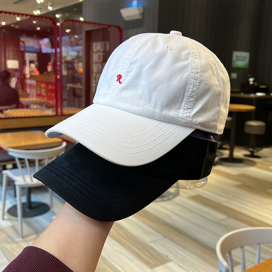 Small R letter embroidered soft top baseball cap for women, Korean version, casual and stylish, suitable for all seasons, thin duckbill cap for men