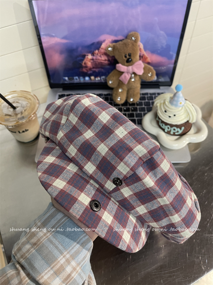 Japanese retro plaid cloud octagonal hat for women, Xia beret, plaid face highlighting small retro versatile artist hat Japanese retro plaid cloud octagonal hat for women, Xia beret, plaid face highlighting small retro versatile artist hat