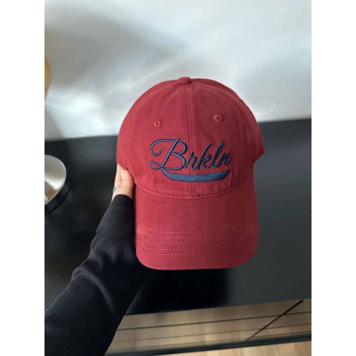 American Ankola red white wide brimmed face small autumn and winter baseball hat for women and men big head circumference four season duck tongue hat