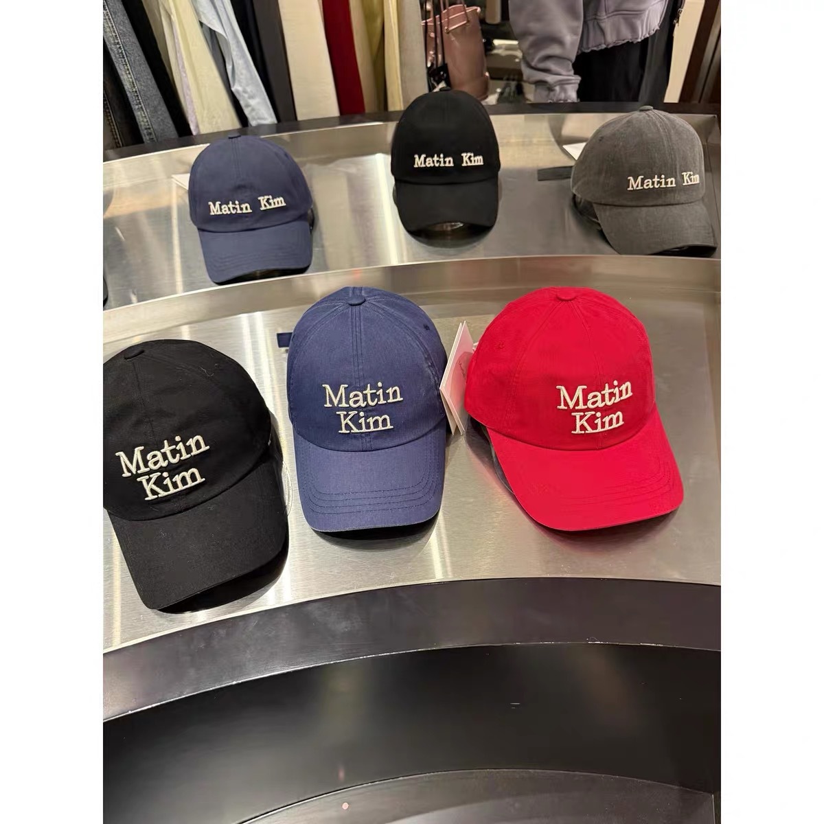 Korean niche Matin Kim25 new classic three-dimensional embroidery full standard duck tongue baseball cap versatile couple style Korean niche Matin Kim25 new classic three-dimensional embroidery full standard duck tongue baseball cap versatile couple style