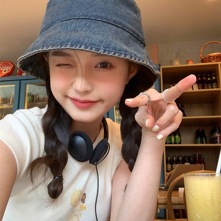 My head is not round. Old denim fisherman hat for spring and summer, thin design, sun protection basin hat, versatile bucket hat, women's autumn