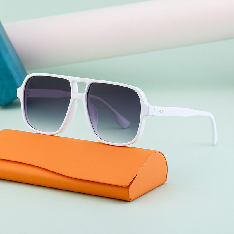 European and American retro double beam sunglasses men's large frame driving sunglasses men's outdoor hiking sunscreen glasses shapes European and American retro double beam sunglasses men's large frame driving sunglasses men's outdoor hiking sunscreen glasses shapes