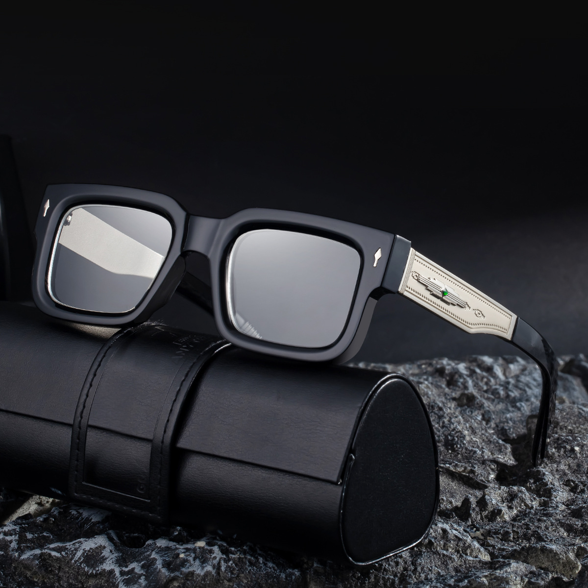 2025 New European and American Fashion Square Small Frame Sunglasses for Men, Retro Luxury Sunscreen Sunglasses for Men, Cross border