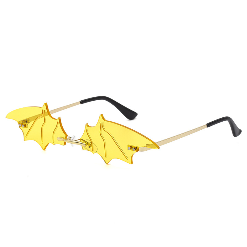 Bat sunglasses for women, funny dance party, trendy street photography, sunglasses with small frames, European and American fashion, alien shaped glasses, sunglasses Bat sunglasses for women, funny dance party, trendy street photography, sunglasses with small frames, European and American fashion, alien shaped glasses, sunglasses