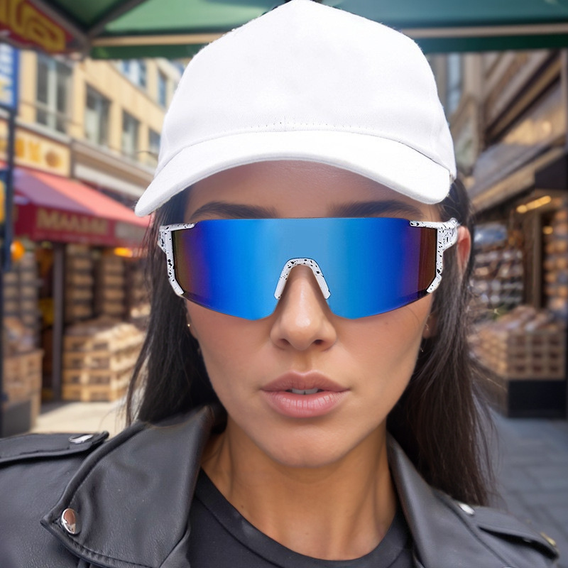 Cycling goggles, colorful outdoor women's clothing, European and American one-piece sunglasses, windproof skiing sports sun protection sunglasses, men's clothing