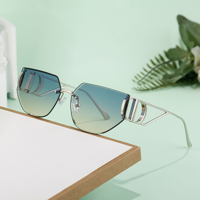 Glasses, sunglasses, European and American metal hollow out mirror legs, frameless sunglasses, women's high-end sense, big brand cross-border sunglasses Glasses, sunglasses, European and American metal hollow out mirror legs, frameless sunglasses, women's high-end sense, big brand cross-border sunglasses