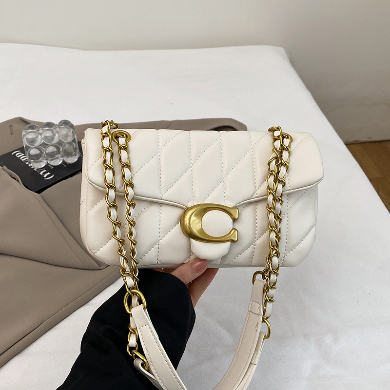 High end small fragrant style bag for women, diamond grid chain bag, 2025 new trendy and versatile small square bag, single shoulder crossbody bag High end small fragrant style bag for women, diamond grid chain bag, 2025 new trendy and versatile small square bag, single shoulder crossbody bag