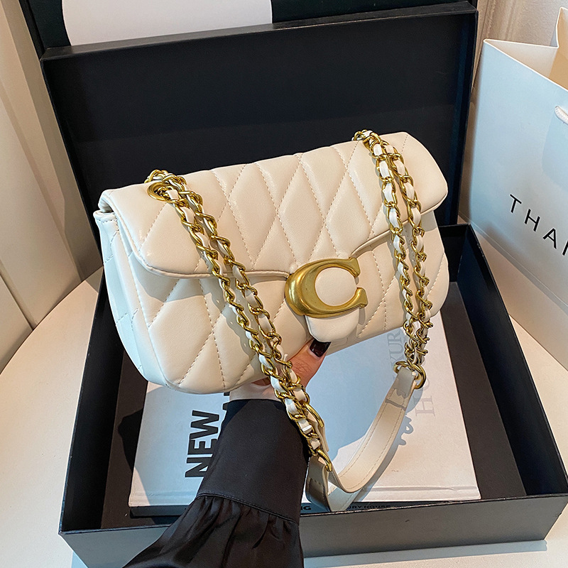 High end small fragrant style bag for women, diamond grid chain bag, 2025 new trendy and versatile small square bag, single shoulder crossbody bag High end small fragrant style bag for women, diamond grid chain bag, 2025 new trendy and versatile small square bag, single shoulder crossbody bag