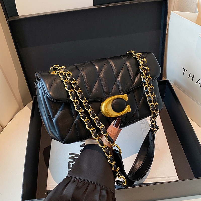 High end small fragrant style bag for women, diamond grid chain bag, 2025 new trendy and versatile small square bag, single shoulder crossbody bag