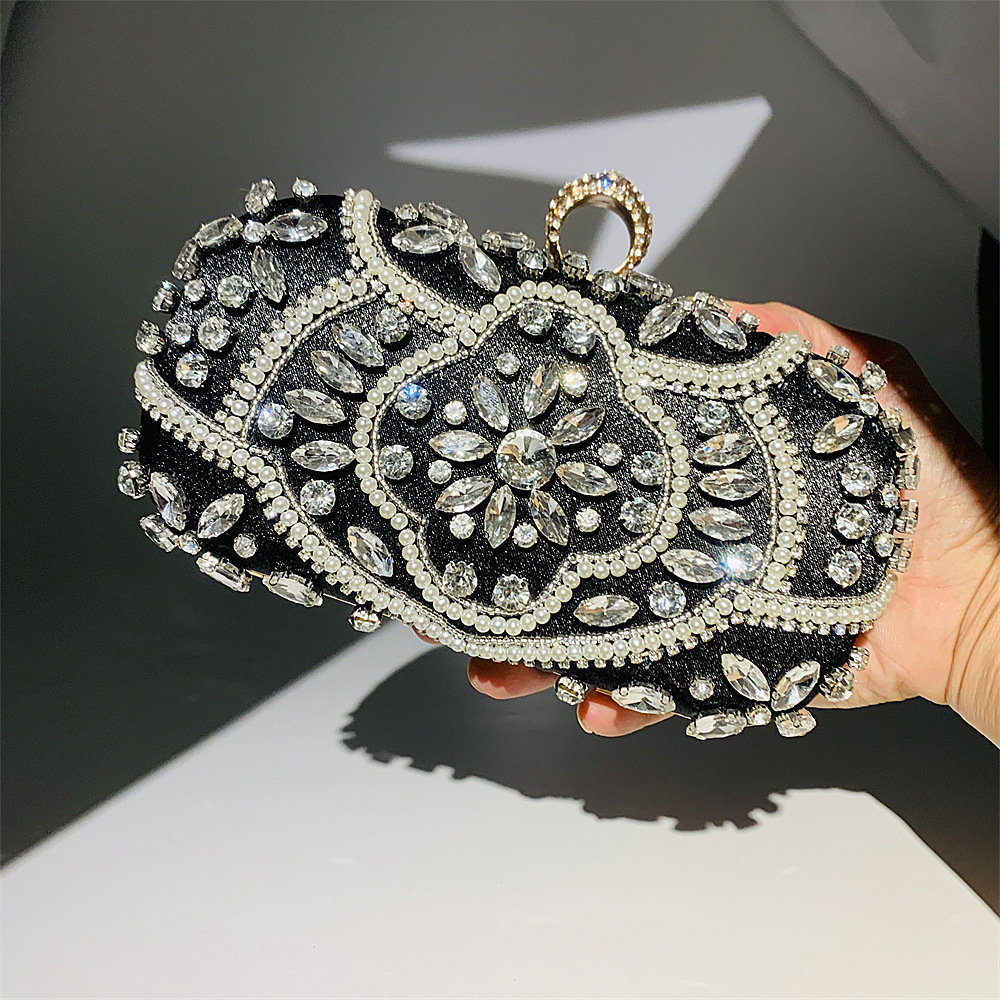 Chaozhou Hengmei Handbag Factory Direct Sales Handheld Banquet Bag Handmade Pearl Embroidery Bag Bright Film Bag Women's Handheld Evening Dress Bag Chaozhou Hengmei Handbag Factory Direct Sales Handheld Banquet Bag Handmade Pearl Embroidery Bag Bright Film Bag Women's Handheld Evening Dress Bag